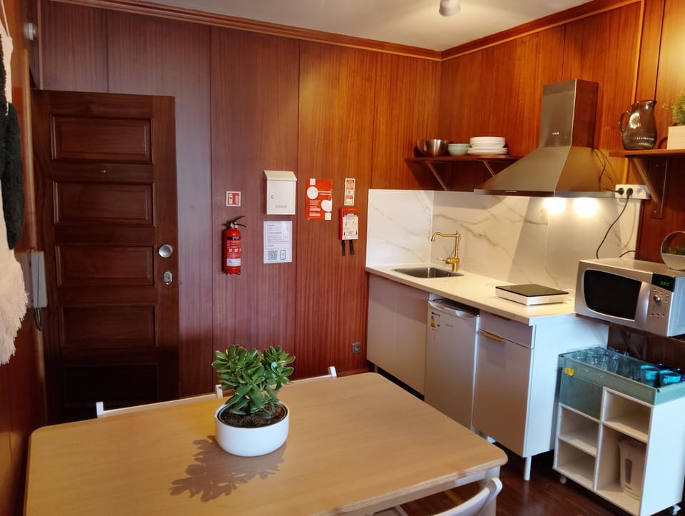 Travel and Live Poveiros Apartment in Porto