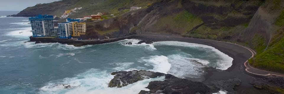 Property building, Nearby landmark, Natural landscape, Bird's eye view, Beach, Sea view