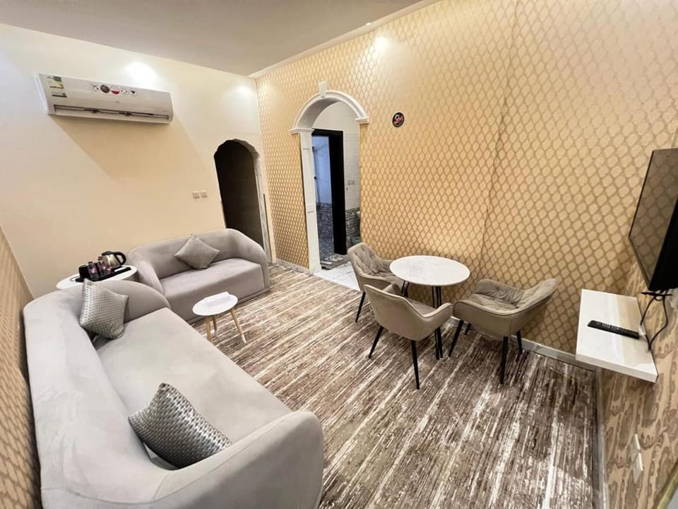 Living room, Seating area, air conditioner
