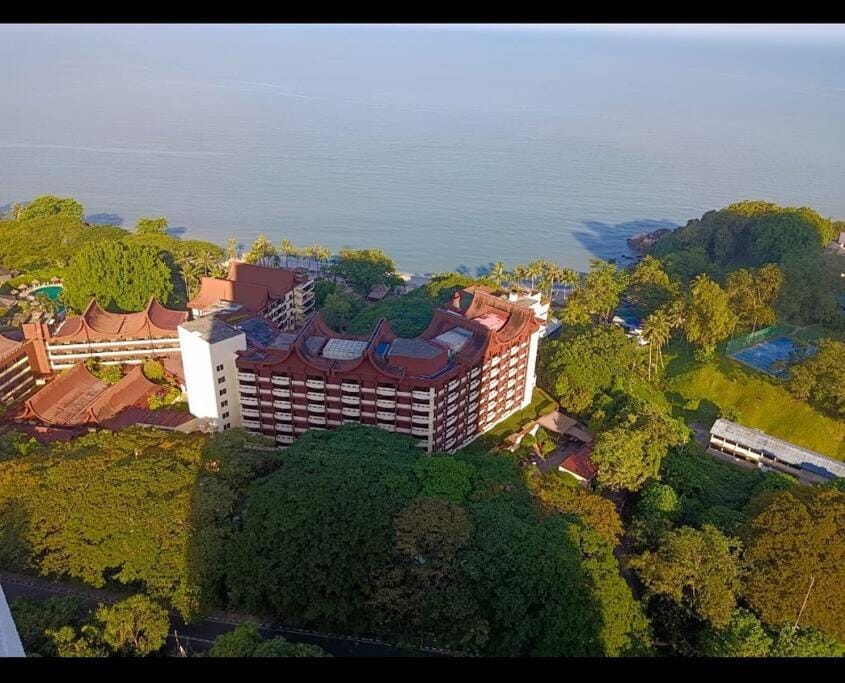 Sri Sayang 2 Bedrooms Seaview Resort Apartment in Batu Ferringhi, Penang, Malaysia