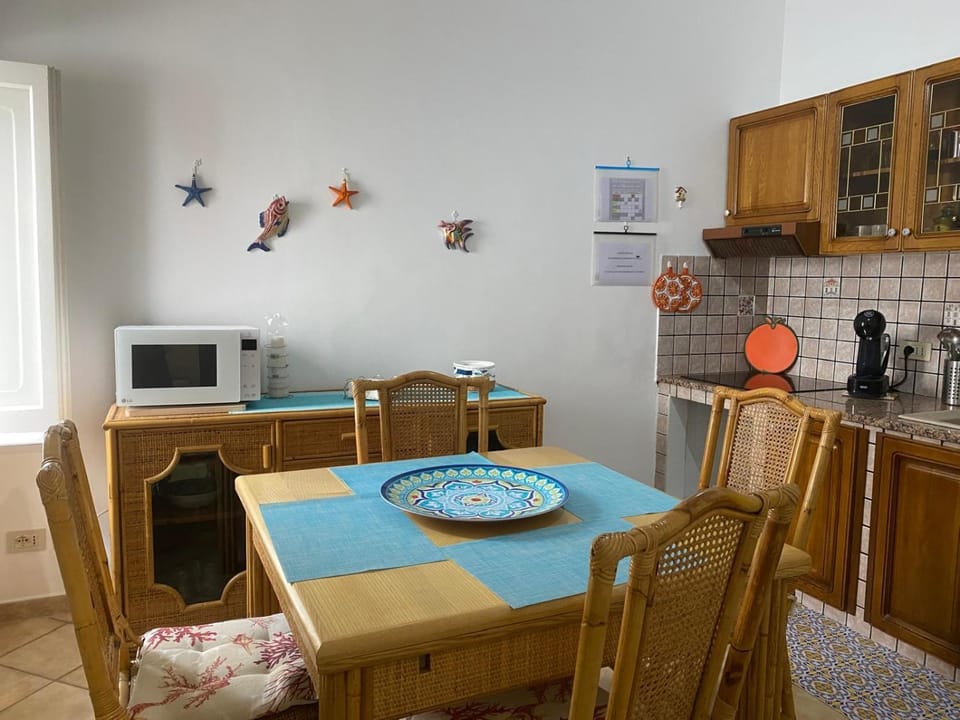 La casa rosa di Giulia House in Lacco Ameno