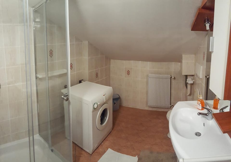 Toilet, Bathroom