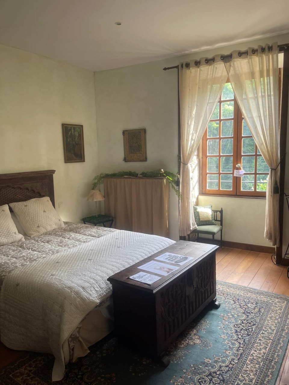 Photo of the whole room