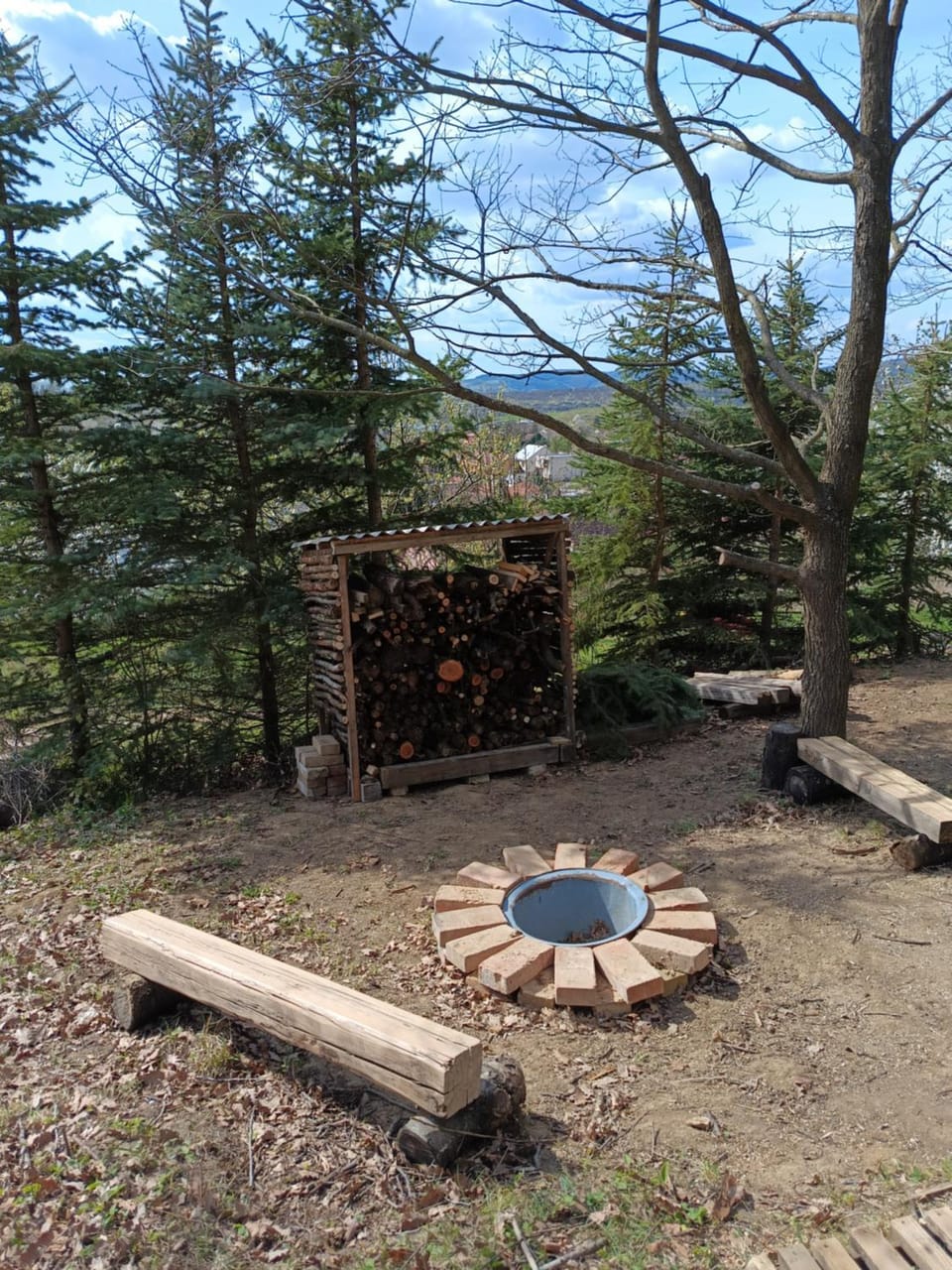 Natural landscape, BBQ facilities, Garden