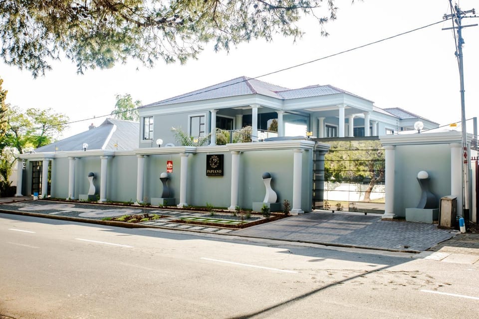 Facade/entrance, Neighbourhood, Street view