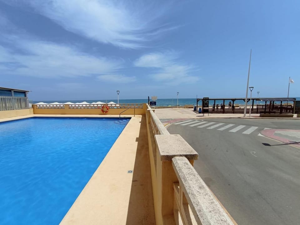 EL MIRADOR, piscina y vistas Apartment in Safor