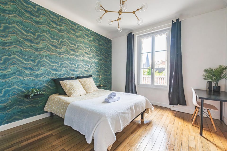 Bed, Bedroom