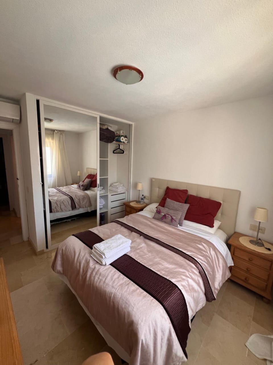 Beautiful 2 beds-near coast with pool & balcony Apartment in Costa del Sol