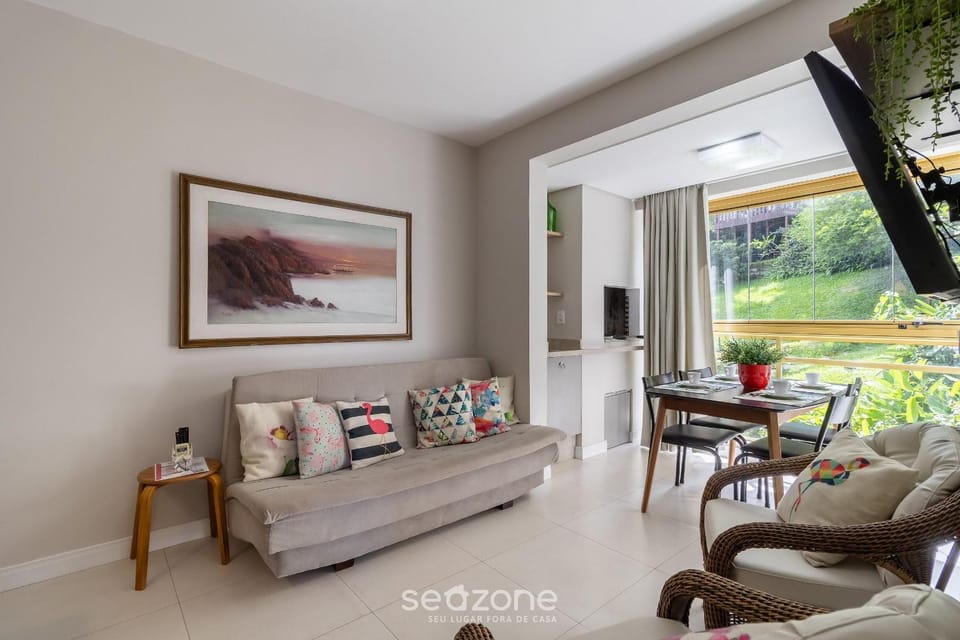 TV and multimedia, Living room, Dining area