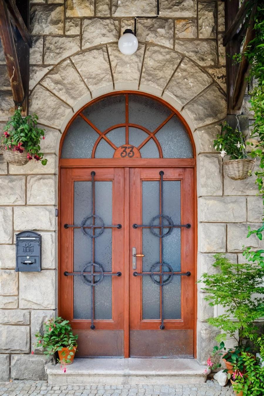 Facade/entrance