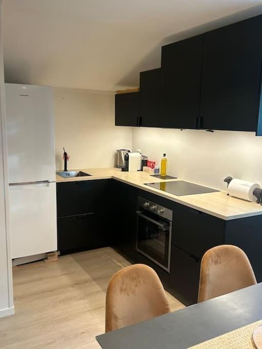 Lite hus 15 min fra Oslo House in Viken, Norway