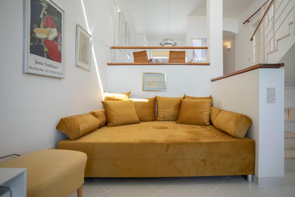 TAC - Windmill OceanFront Villa Apartment in Guia