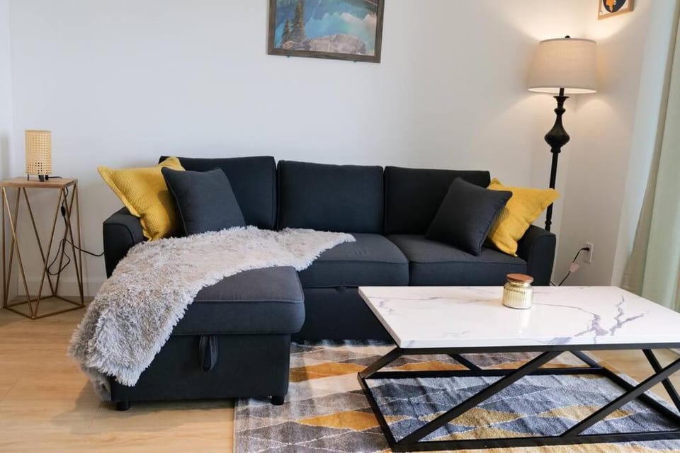 2bhk Luxury brand new pvt suite Kitchener Apartment in Waterloo