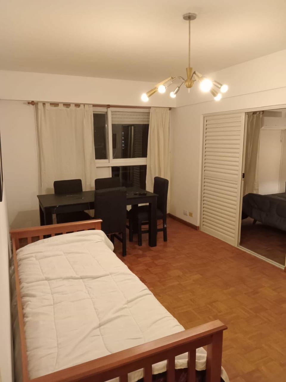 Living room, Photo of the whole room, Seating area