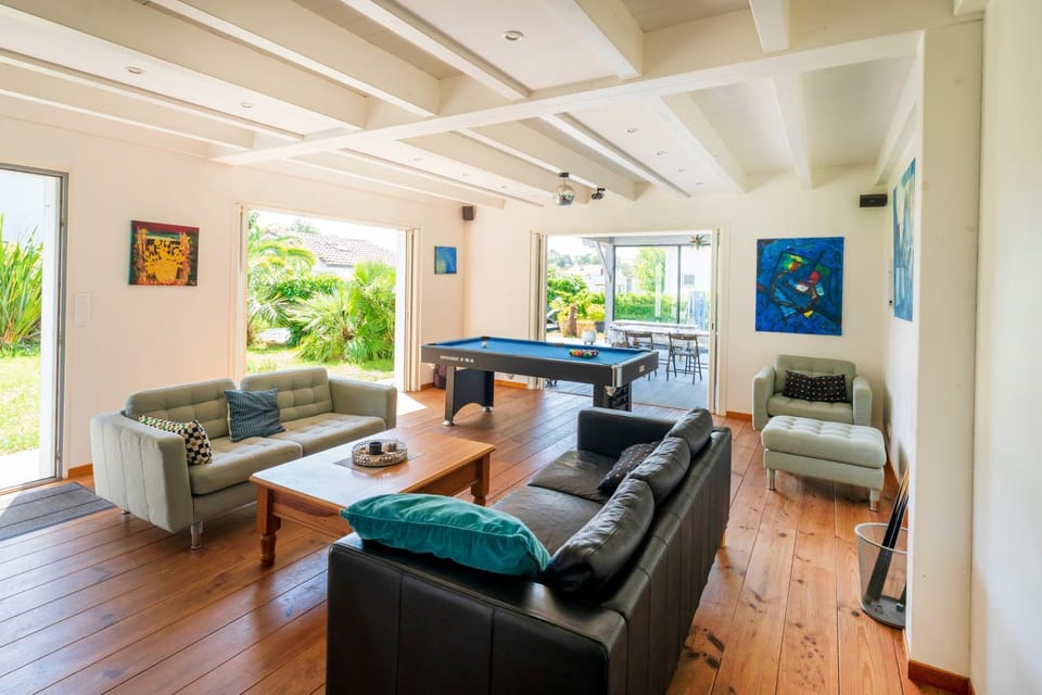 Property building, Living room