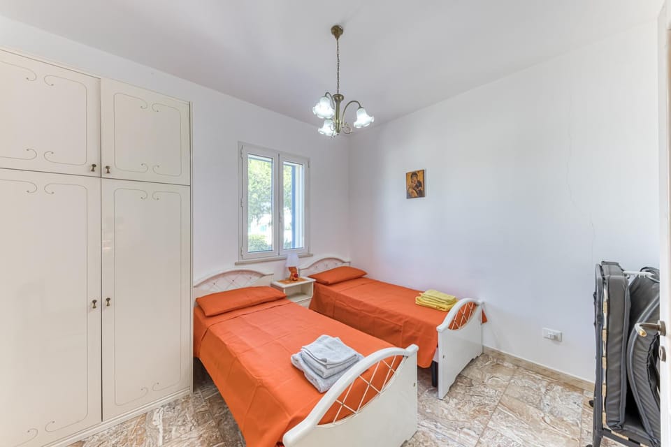 Property building, Living room, Bedroom