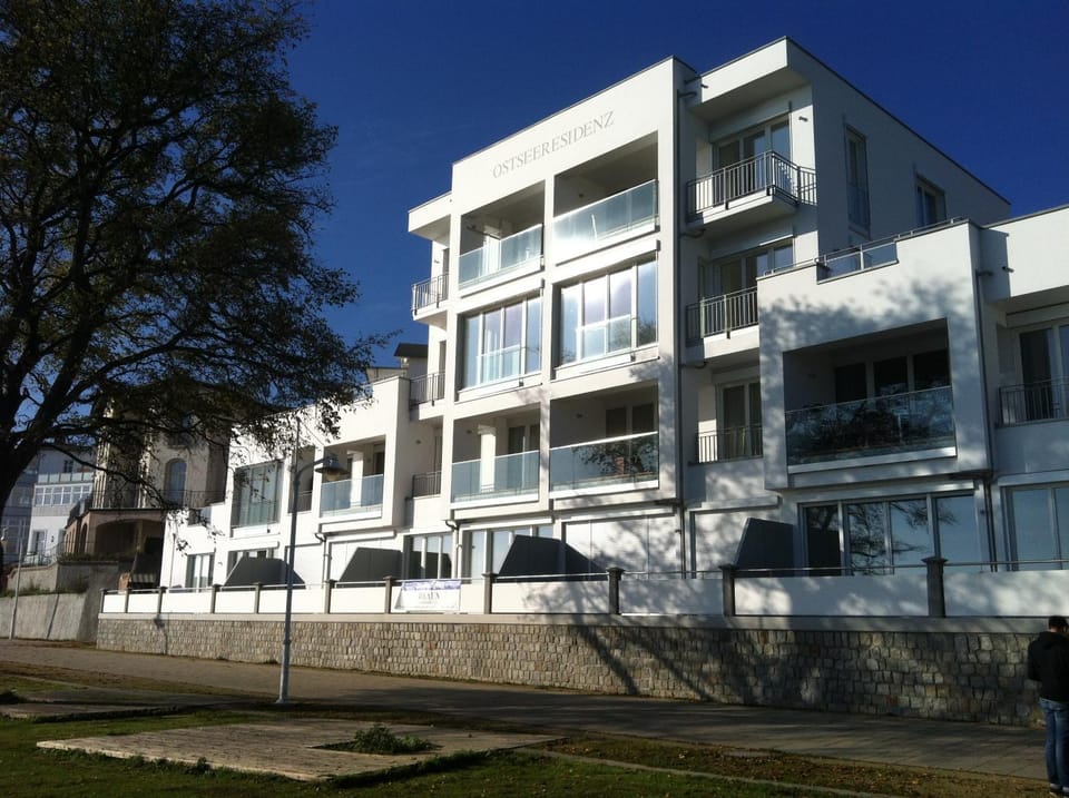 Facade/entrance, Facade/entrance