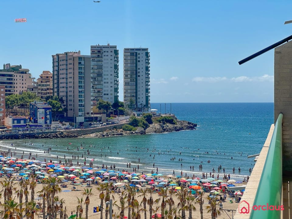 People, Balcony/Terrace, Beach, Sea view