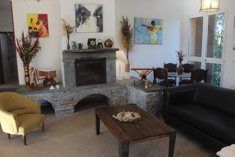 Property building, Living room