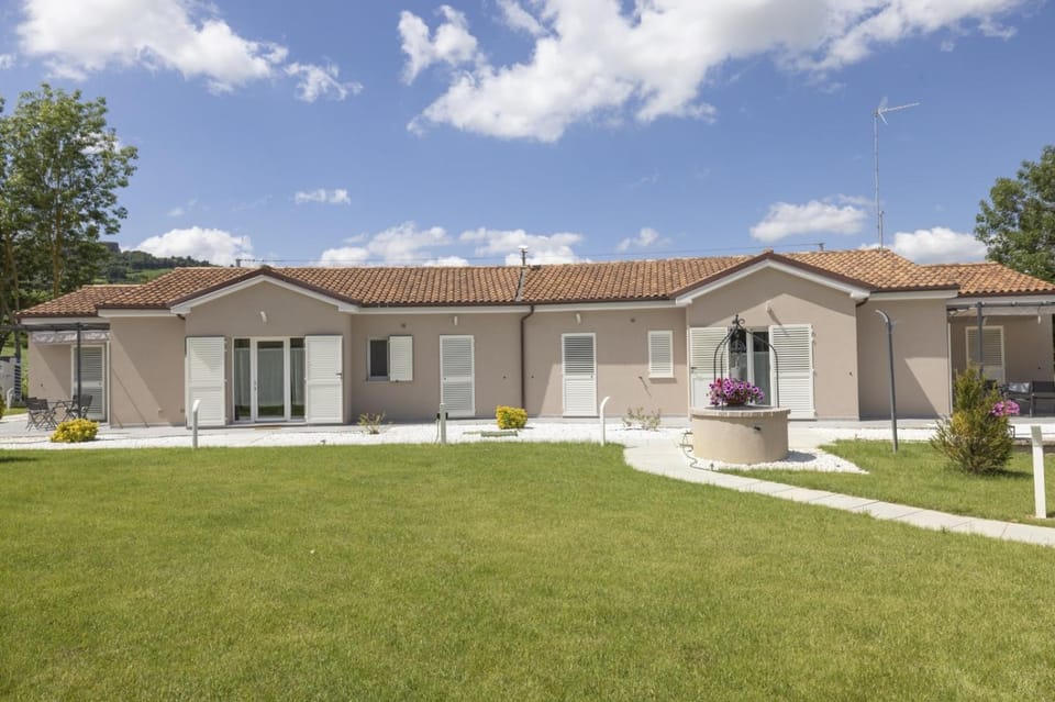Property building, Spring, Garden, Garden view