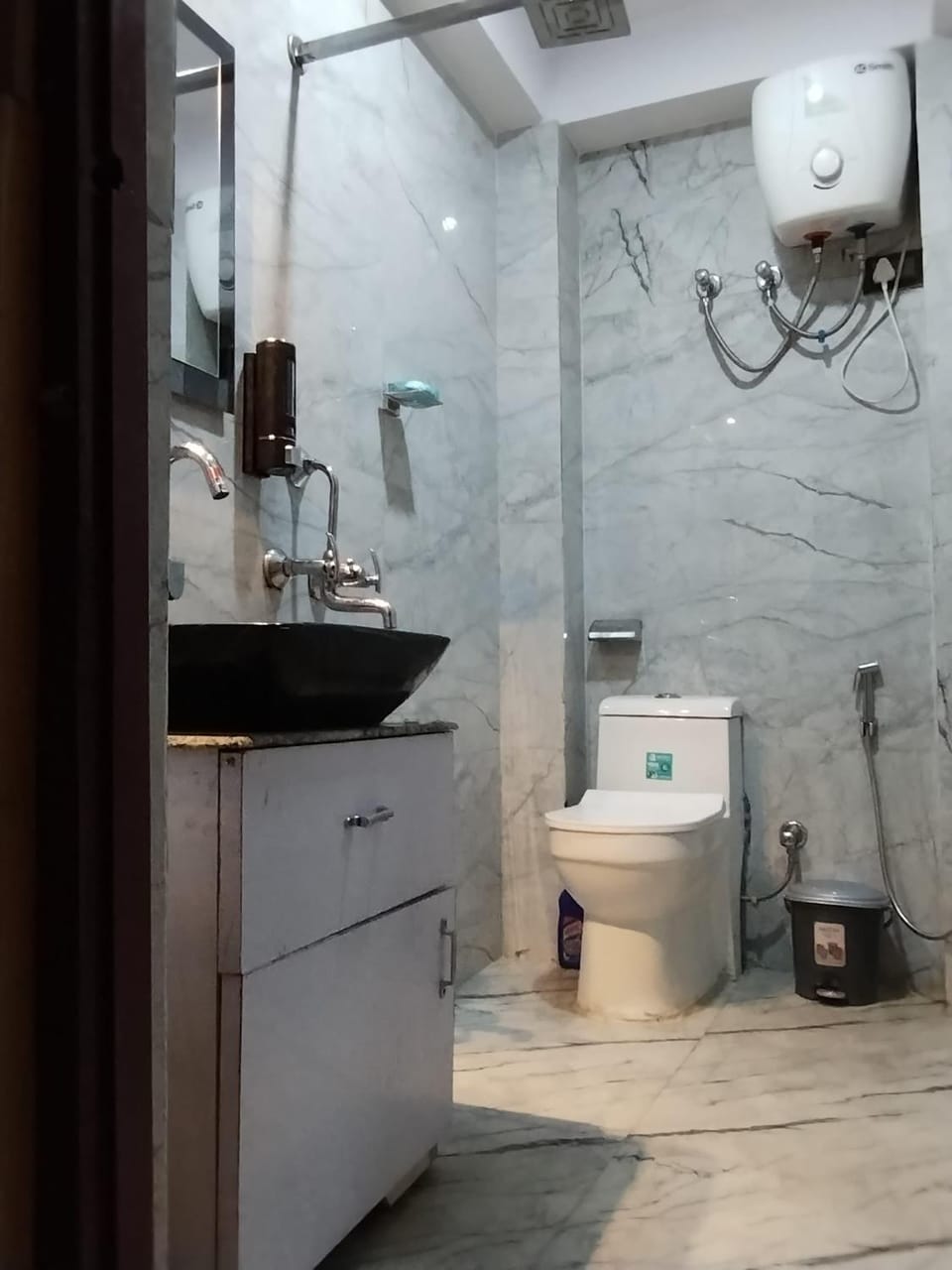 Shower, Toilet, Bathroom