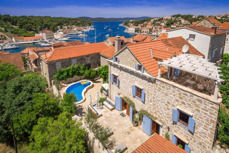 Day, Bird's eye view, City view, Pool view, Sea view, Swimming pool