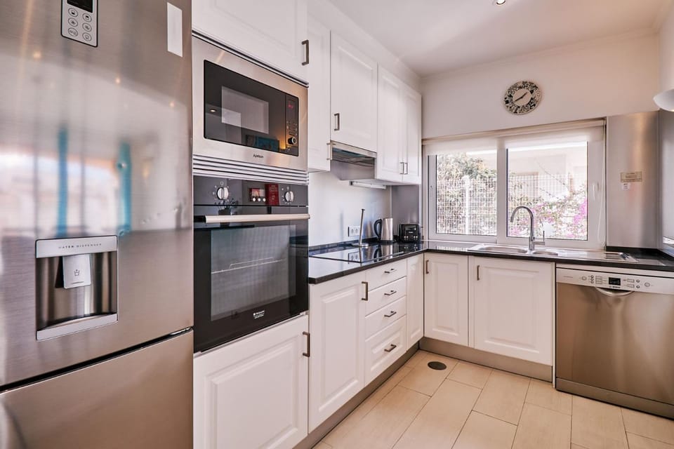 Apartment Monaco mit Pool Apartment in Albufeira