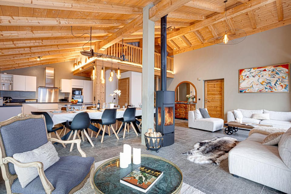 Living room, Seating area, Dining area