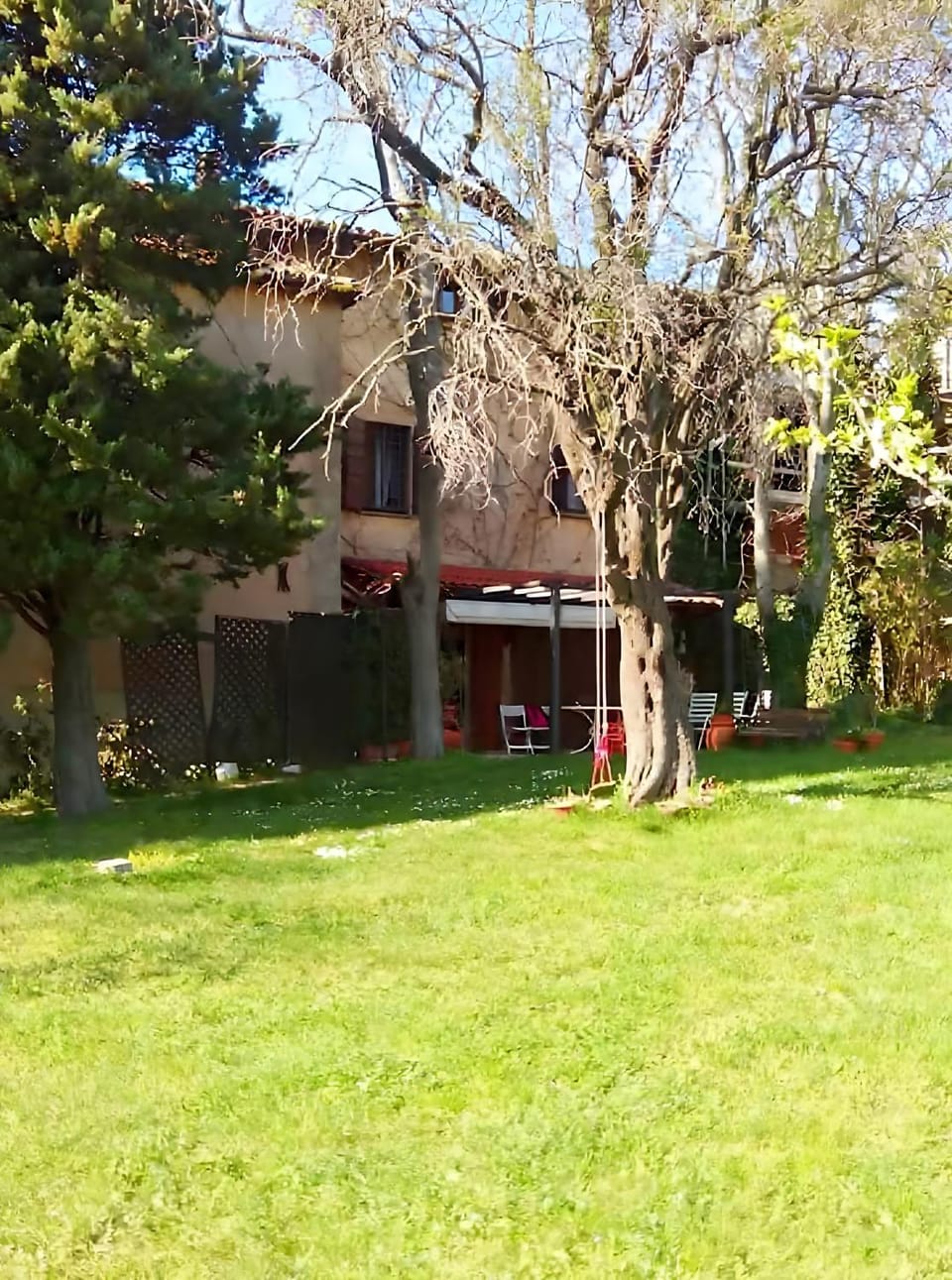 Property building, Living room