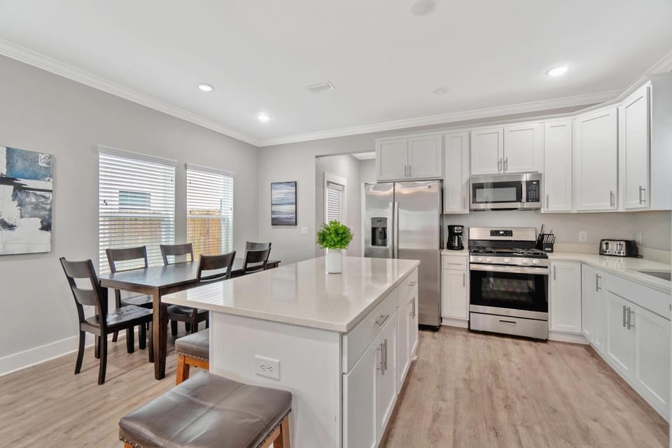 Romana Hideaway & Juliet Haven -Family Friendly, Downtown Pensacola! House in Pensacola