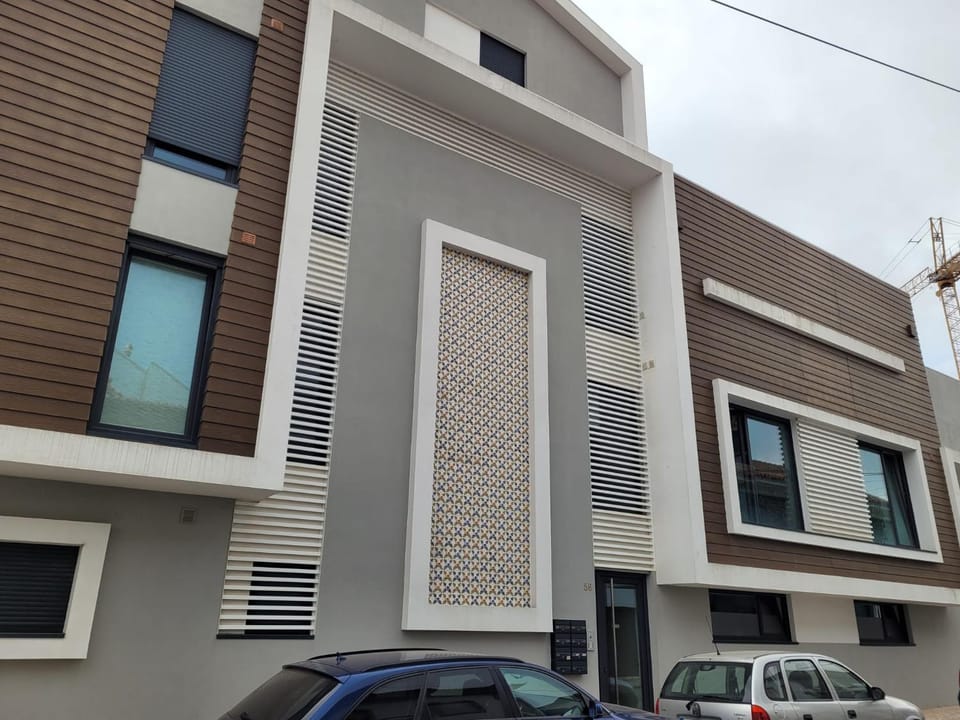Property building, Street view