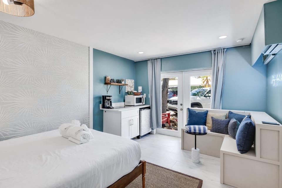 The Palm Frond - Upgraded Studio at PalmView of Sanibel with Bikes Apartment in Sanibel Island