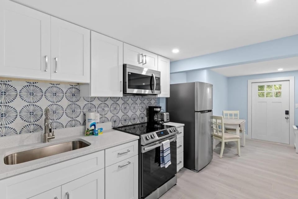 The Seagull Residence at The Sandpiper Inn Bikes Beachgear House in Sanibel Island