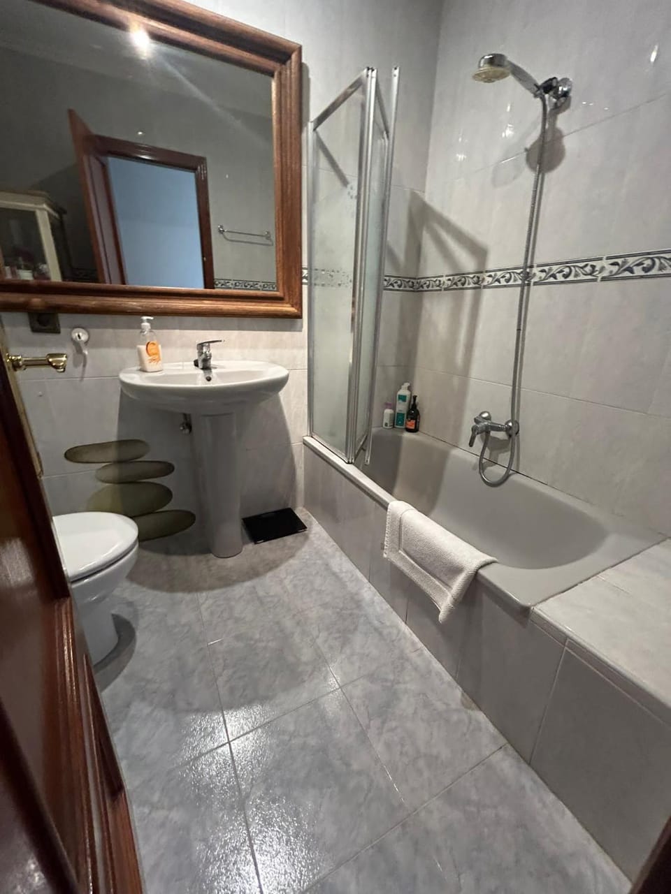 Toilet, Bathroom, Bath