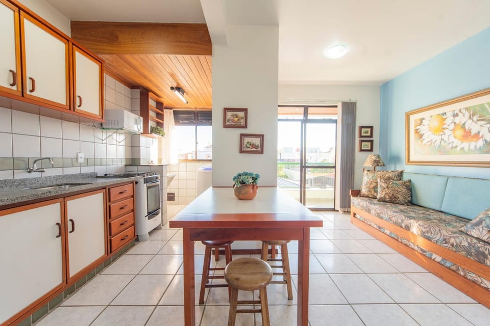 Apto confortável no centro de Canasvieiras YF2045 Apartment in Florianopolis
