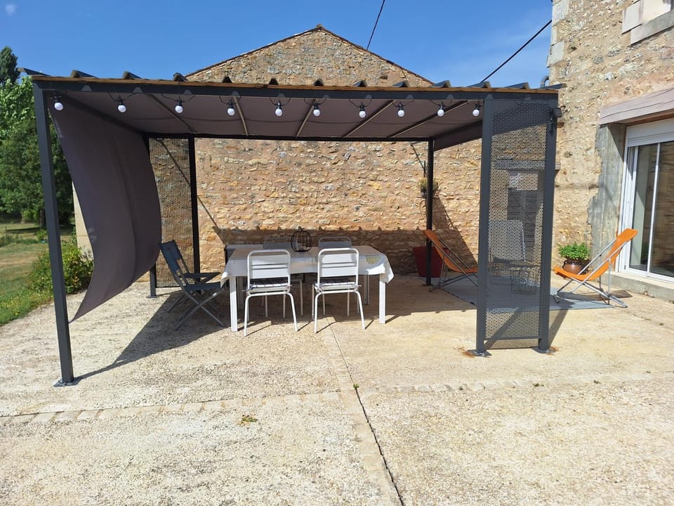 Cottage au calme avec parking privé House in Nouvelle-Aquitaine