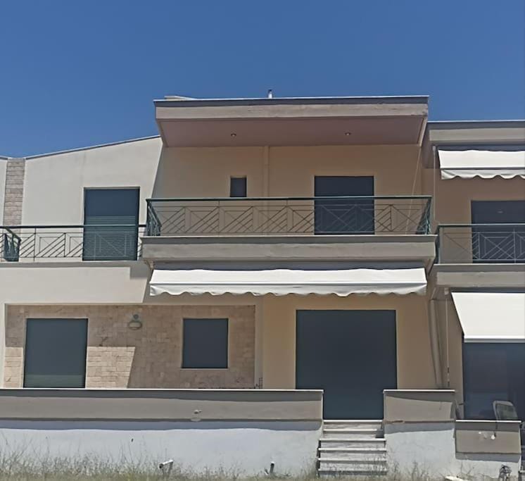 Property building, Balcony/Terrace