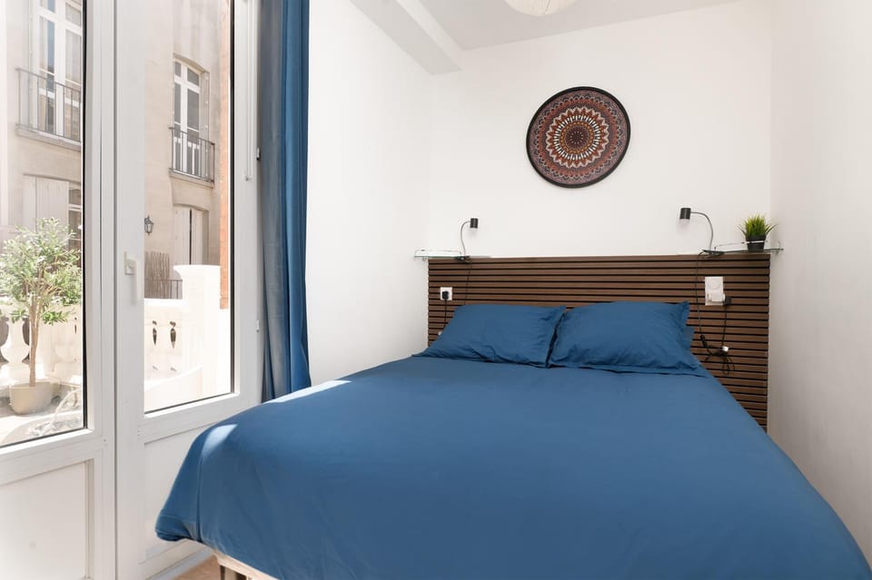 Patio, Photo of the whole room, Bedroom, safe