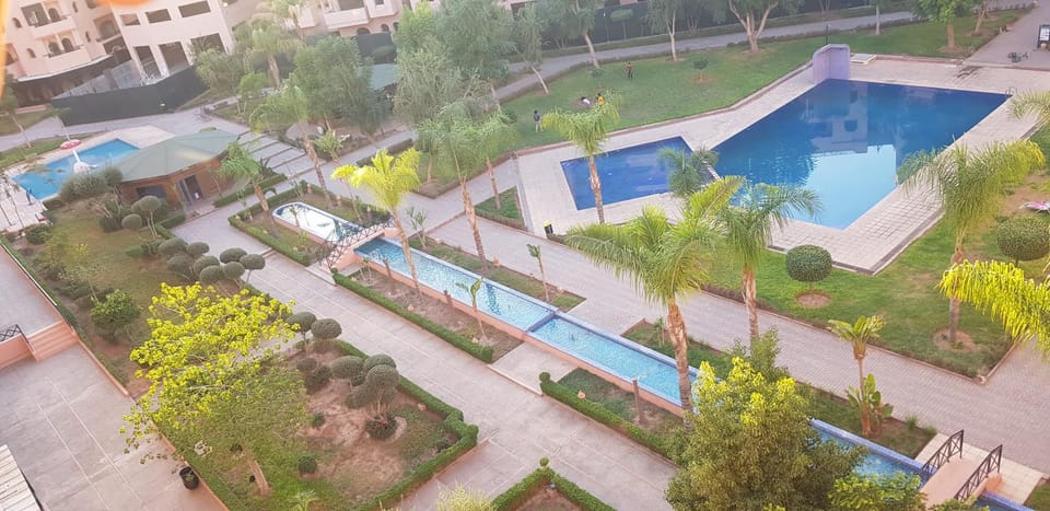Bird's eye view, Swimming pool