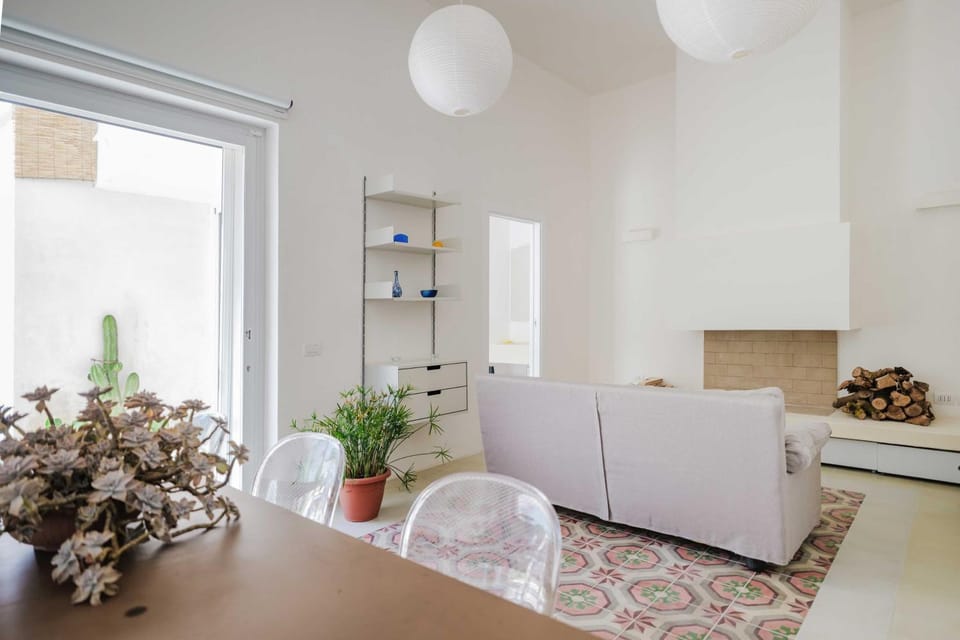 Living room, Seating area, Dining area, Dinner, Dinner