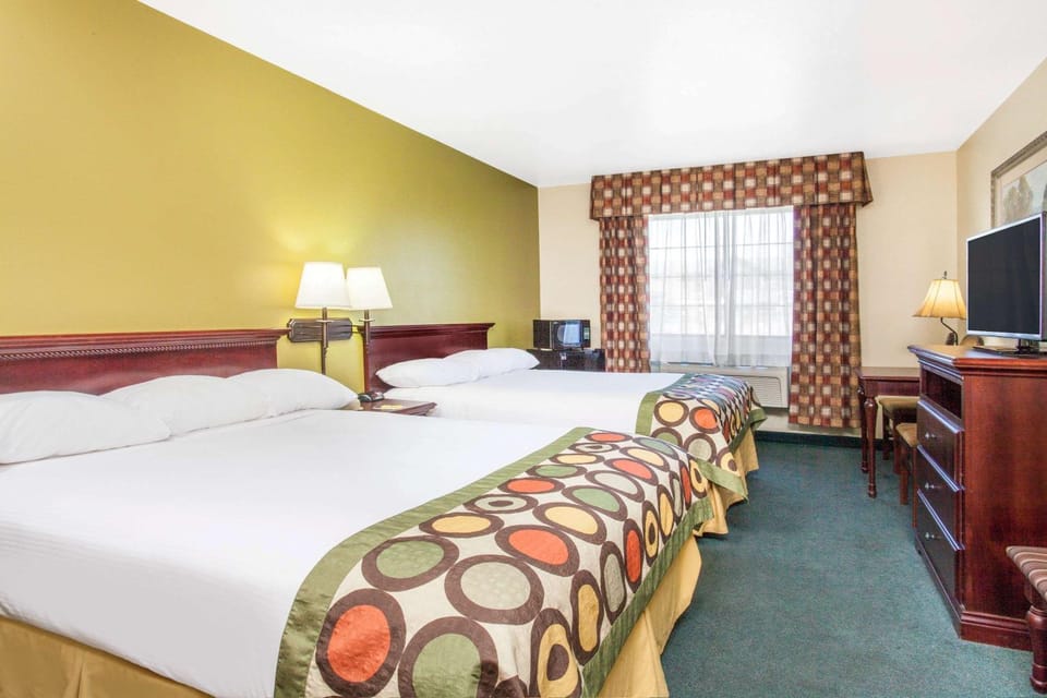 Photo of the whole room, On site