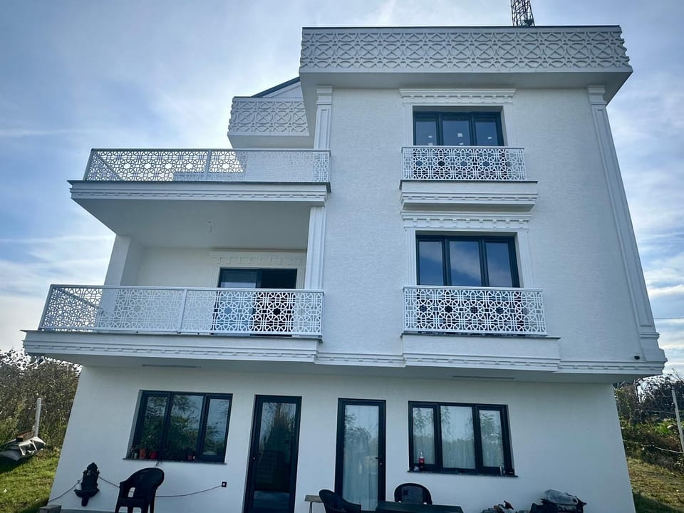 Köşk de AKTUĞ Konutu House in Turkey