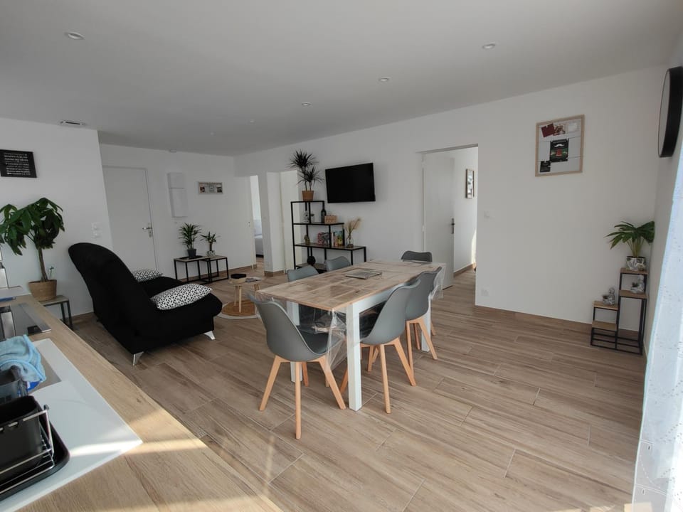 Appartement spacieux 3 chambres SAINT PIERRE LA MER Apartment in Fleury
