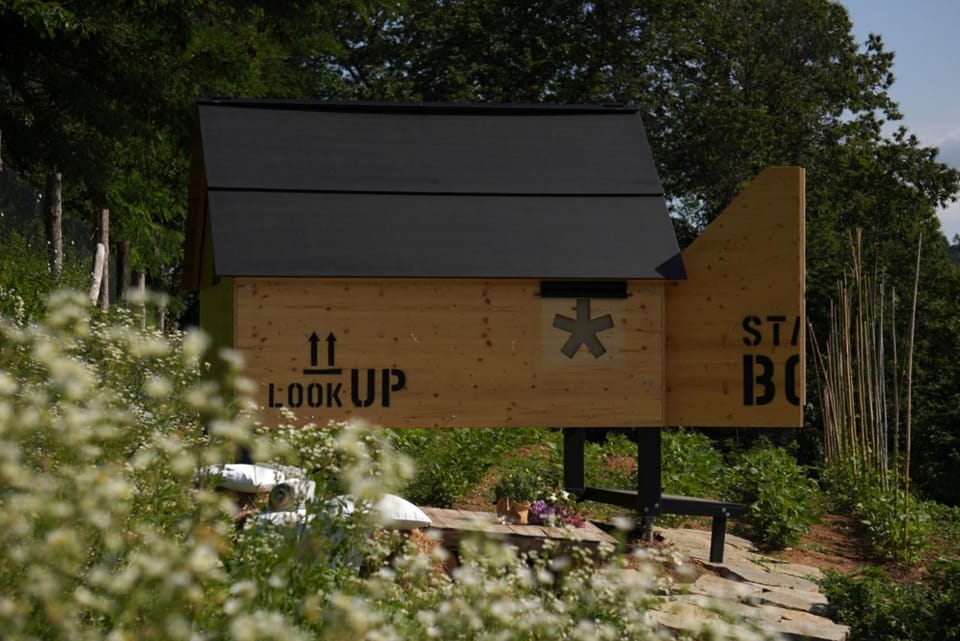 Property building, Day, Natural landscape