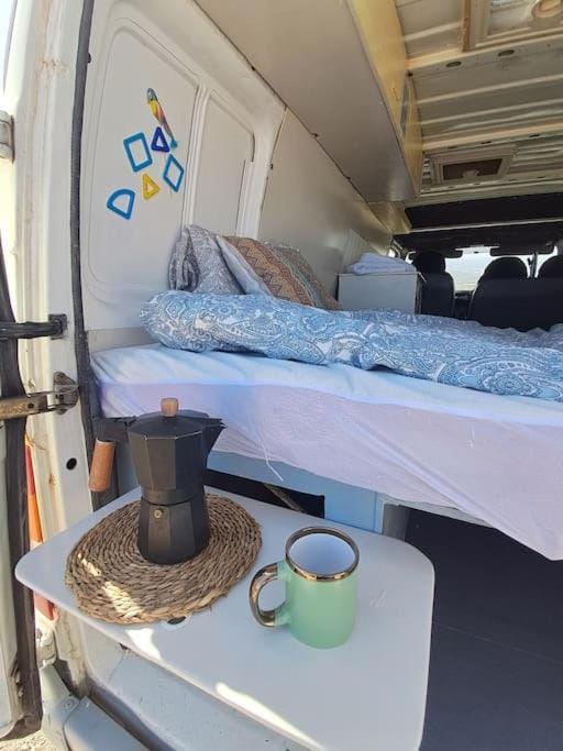 Slow-Life Campervan, Küche, Dusche, Queen-Size Bett, Solar Apartment in El Médano