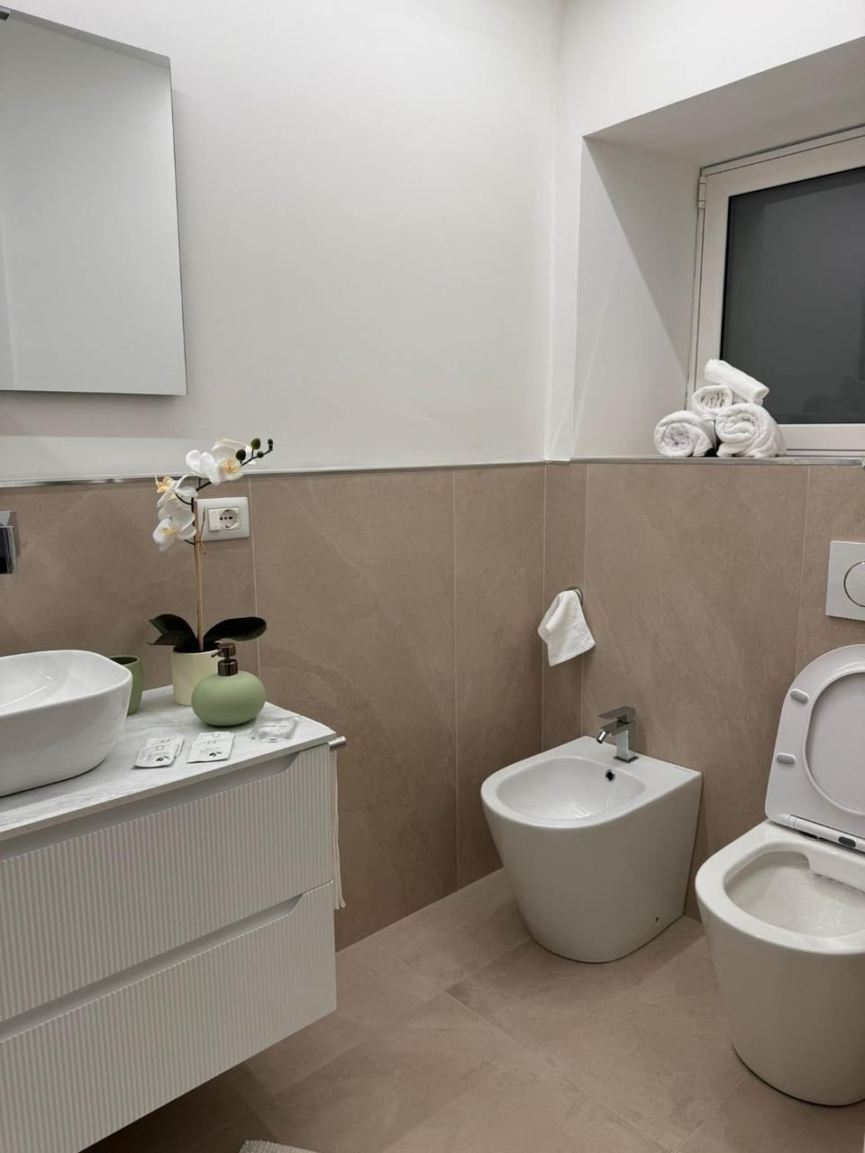 NINAS HOME Airport House in Catania
