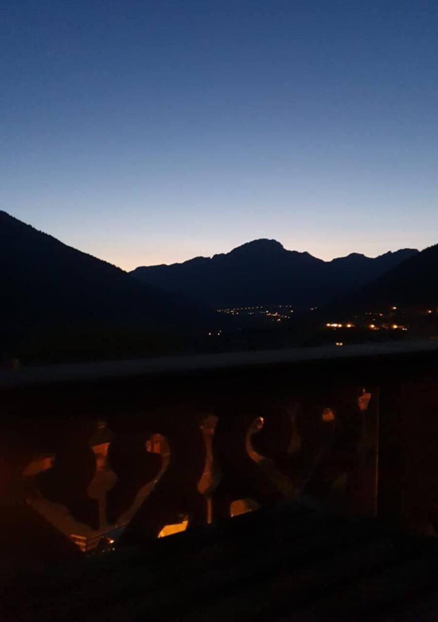 Night, Natural landscape, Balcony/Terrace, Mountain view, Sunrise, Sunset
