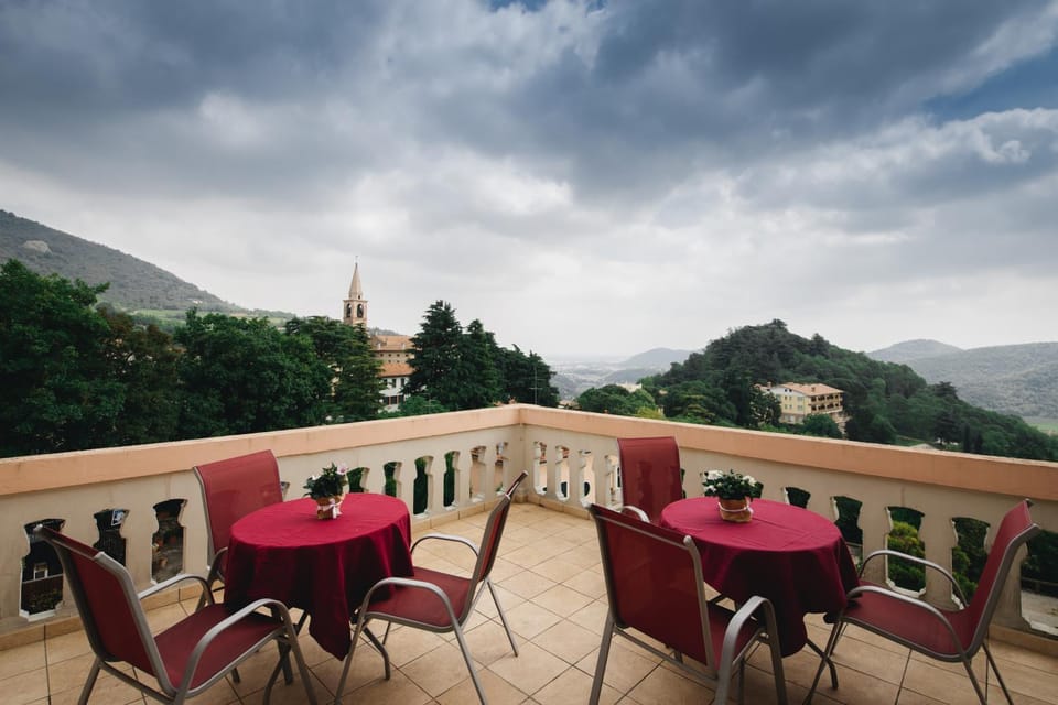 Garden view, Mountain view