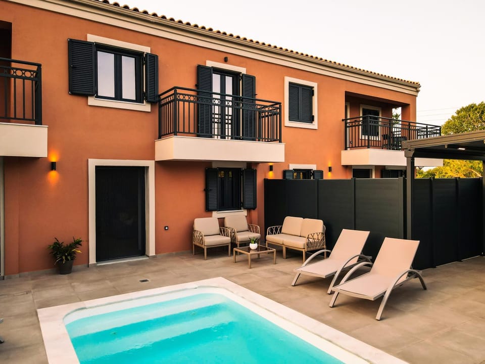 Property building, Patio, Day, View (from property/room), Balcony/Terrace, Swimming pool, sunbed