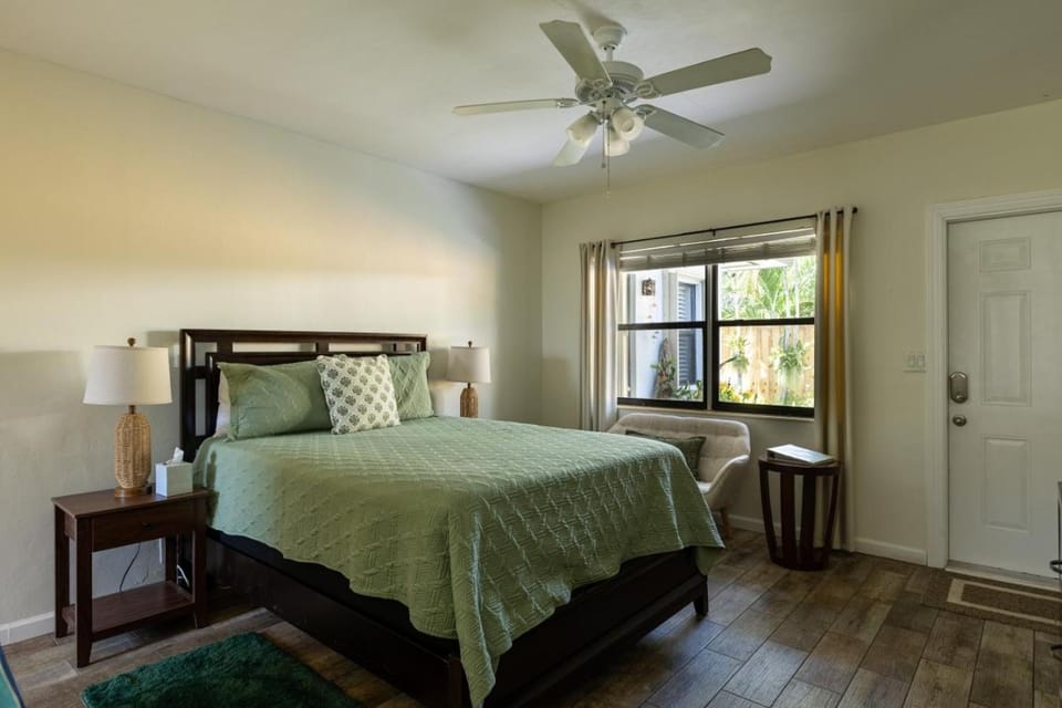 Studio in Pompano Beach two blocks from the Ocean Apartment in Pompano Beach